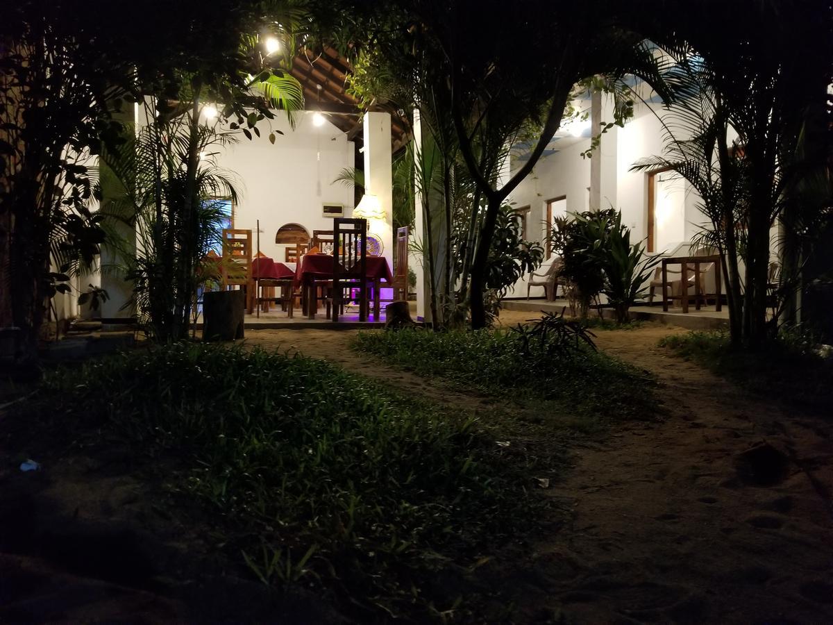 Utopia Arugambay Baie d'Arugam Extérieur photo